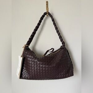 Viral Antik Kraft Woven Brown Shoulder Bag